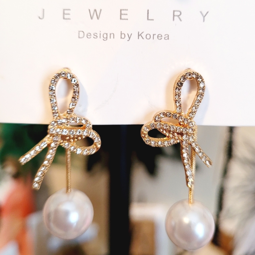 🌺Pearl Rhinestone Earings With Rhinestone Bows Dangle Earings Cocktail Earings - Picture 2 of 2